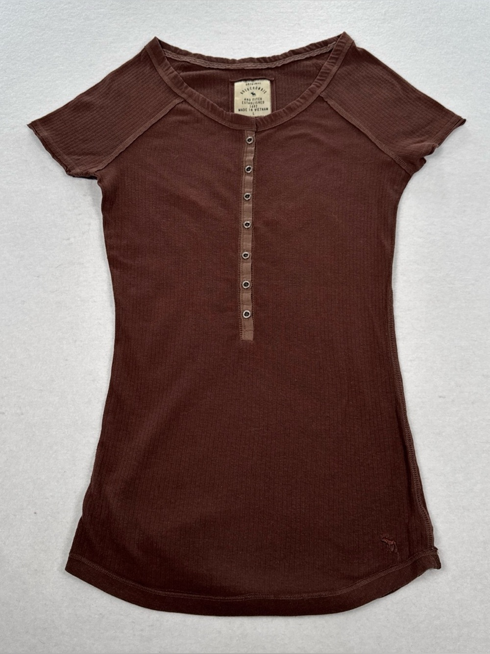 Abercrombie & Fitch Vintage Y2K Tee Ribbed Henley Shirt Women’s Large Brown
